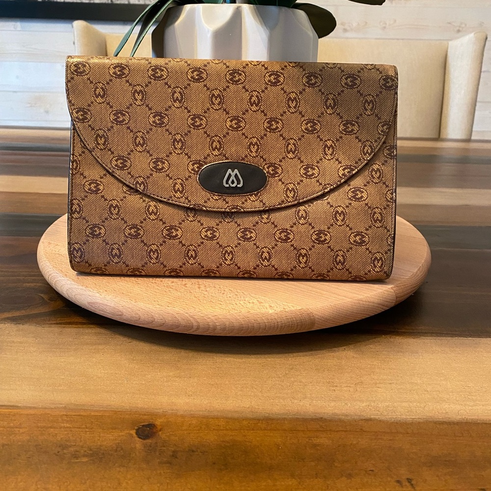 Morabito clutch Paris